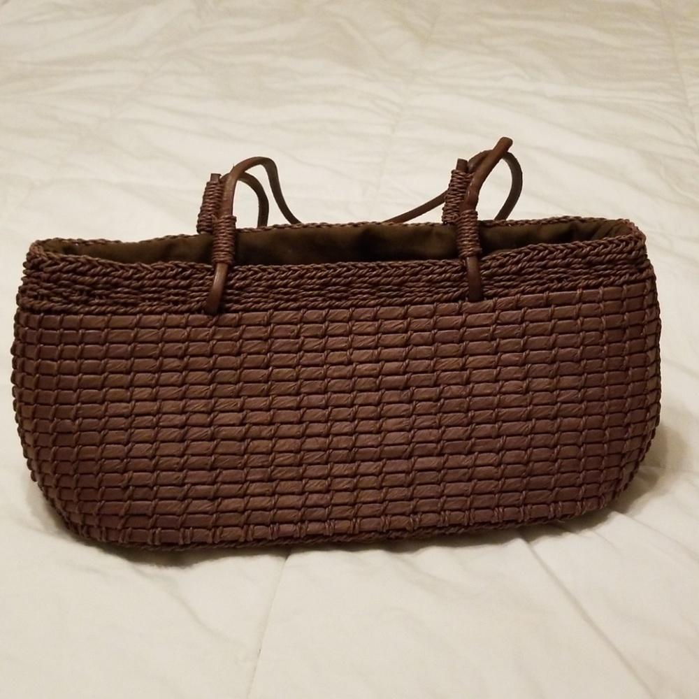 Cute straw bag!